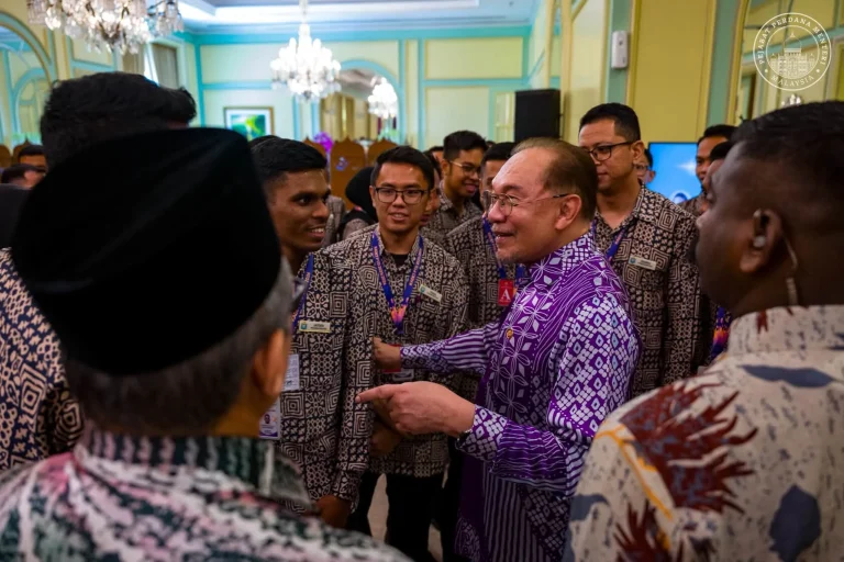 PM minta PTD jalankan tugas penuh integriti, cekap, berani buat perubahan