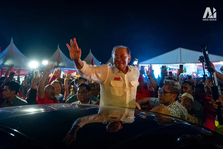 Anwar selar dakwaan Sanusi, siapa kata Kerajaan Persekutuan tak bantu Kedah?