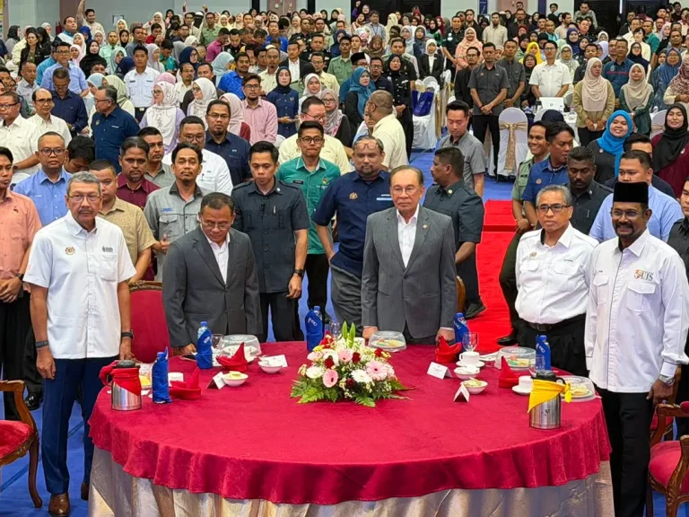 PM jelaskan punca kerajaan tidak boleh turunkan harga minyak sewenang-wenangnya