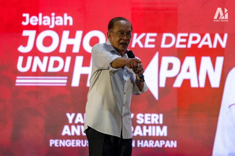 Anwar rayu rakyat Johor beri peluang pada PH