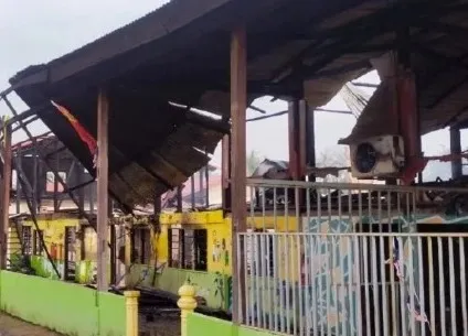 Sekolah agama musnah dalam kebakaran